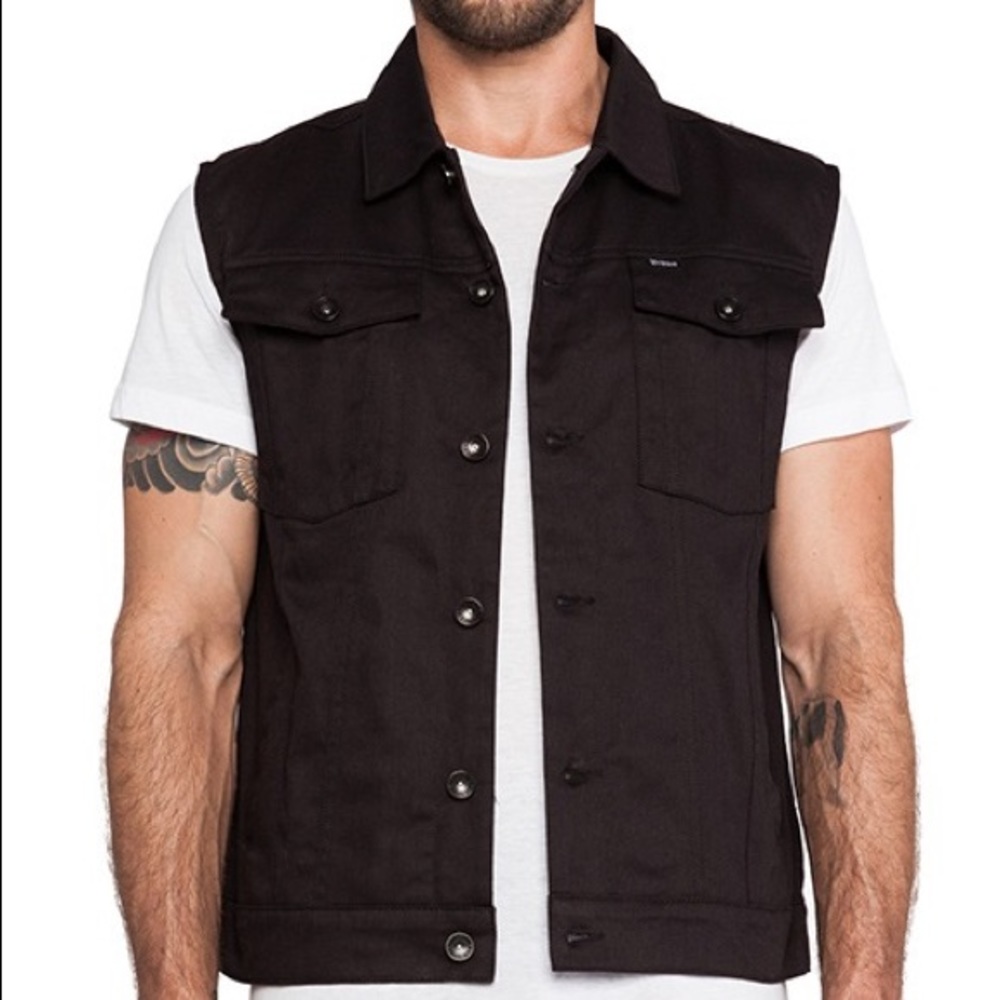 Brixton Curtis Vest in Black